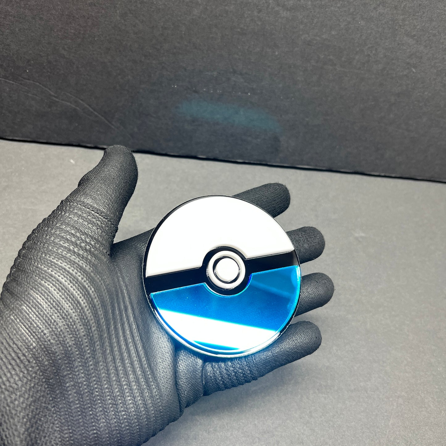 Unique blue ball inspired badge for SUV truck or car fender