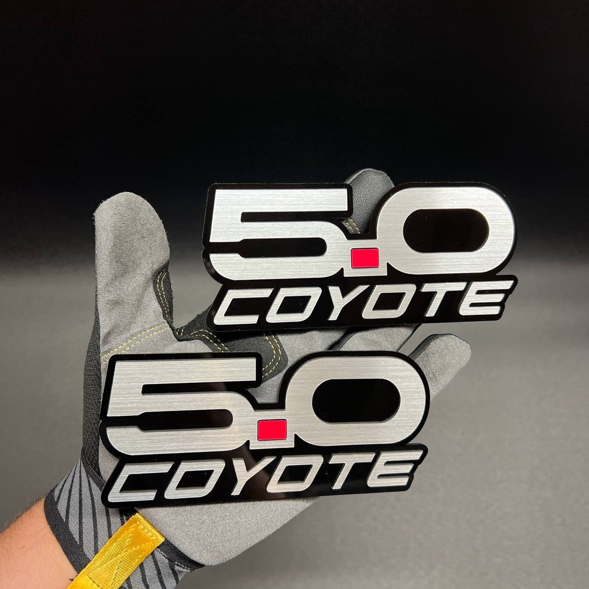 Coyote 5.0 V8 Ford Mustang exterior car badge emblem