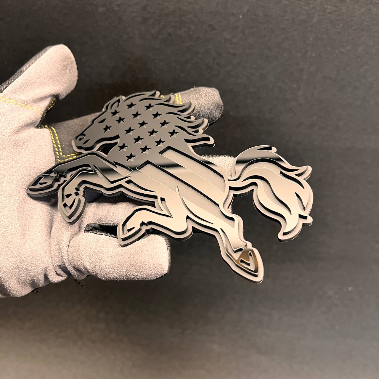 Patriotic running horse car exterior badge with American flag pattern