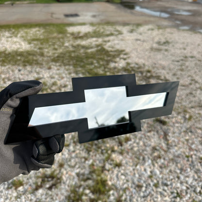 Chevrolet Bowtie emblem with black outer layer and silver center