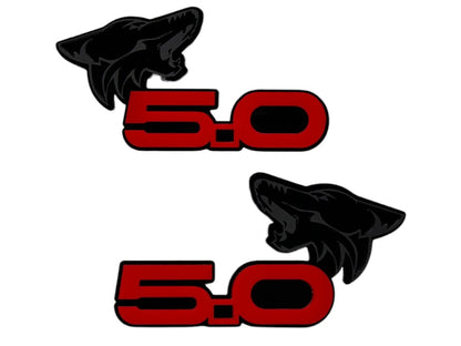 Coyote 5.0 emblem matte black with red top layer
