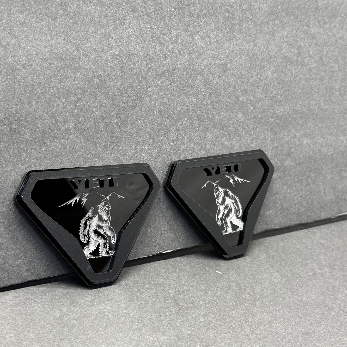 Custom Yeti mountain emblem for Bronco off-road truck badge