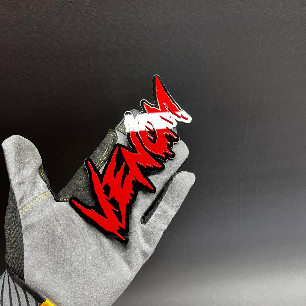 Performance style dripping font emblem for hood fender or tailgate installation