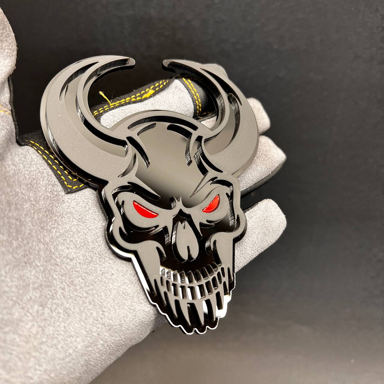 Horned Demon Skull fender emblem for custom car exterior styling