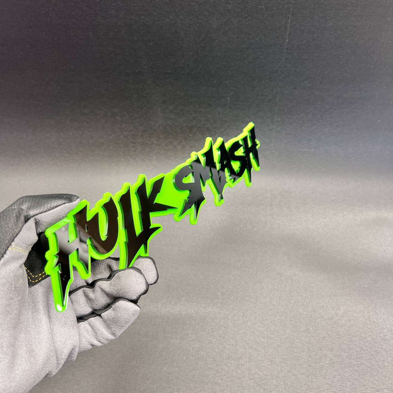 HULK SMASH vehicle badge for fender tailgate or exterior decoration