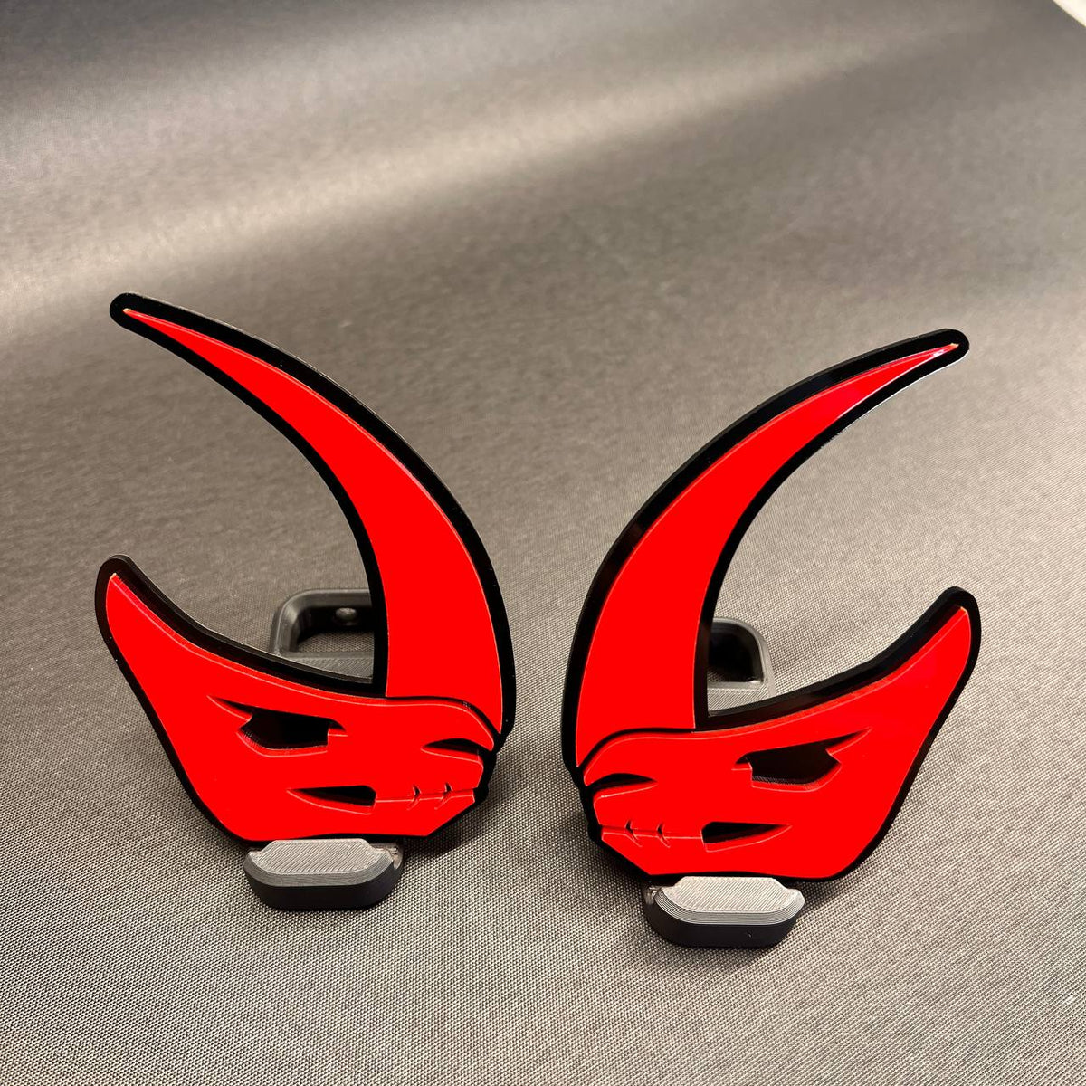 Red and black horned Mudhorn emblem badge for vehicle exterior