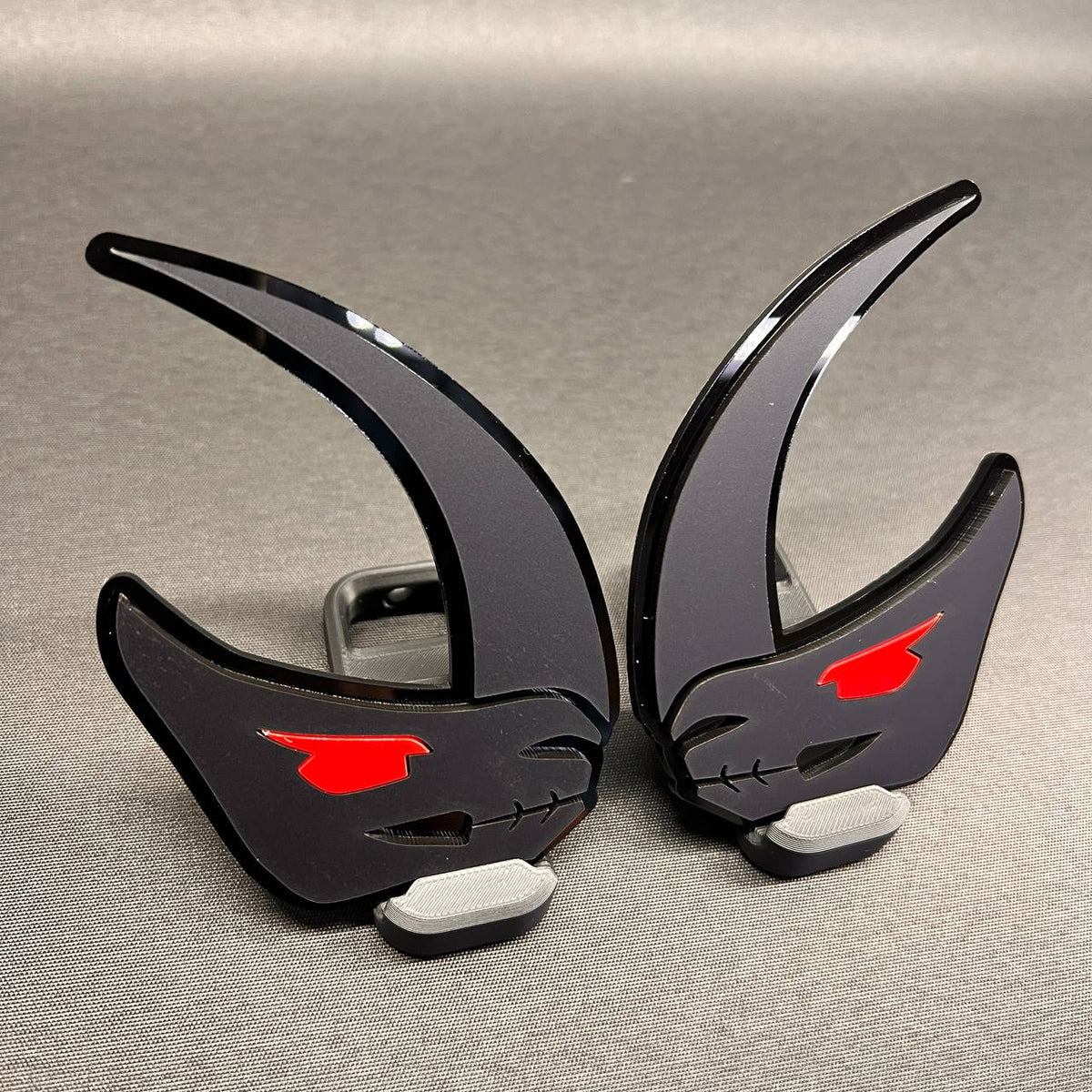 Mudhorn automotive emblem in silver and black for car or truck exterio