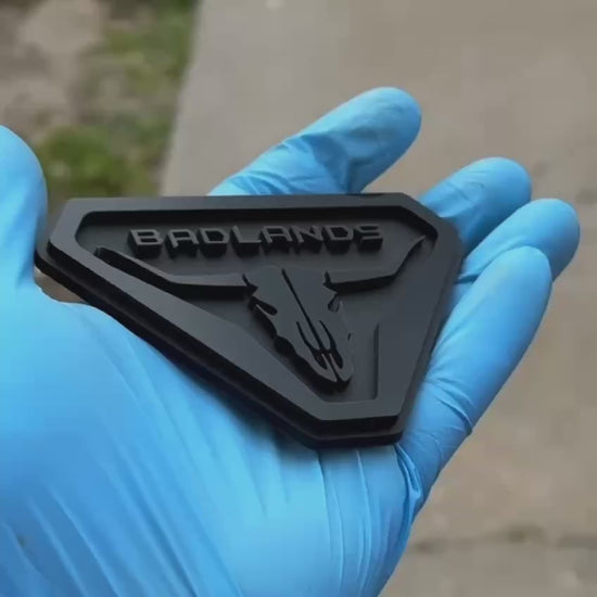 Custom 3D acrylic Bronco Badlands skull emblem badge – adhesive exterior fender, tailgate, hood and door accessory, shown in multiple colors